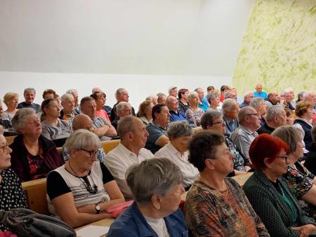 - zbor Društva upokojencev Ravne (2)